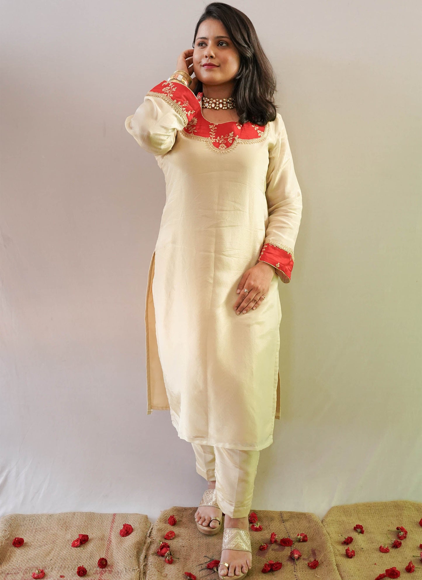 A girl wearing Golden Banarasi Tissue Kurti