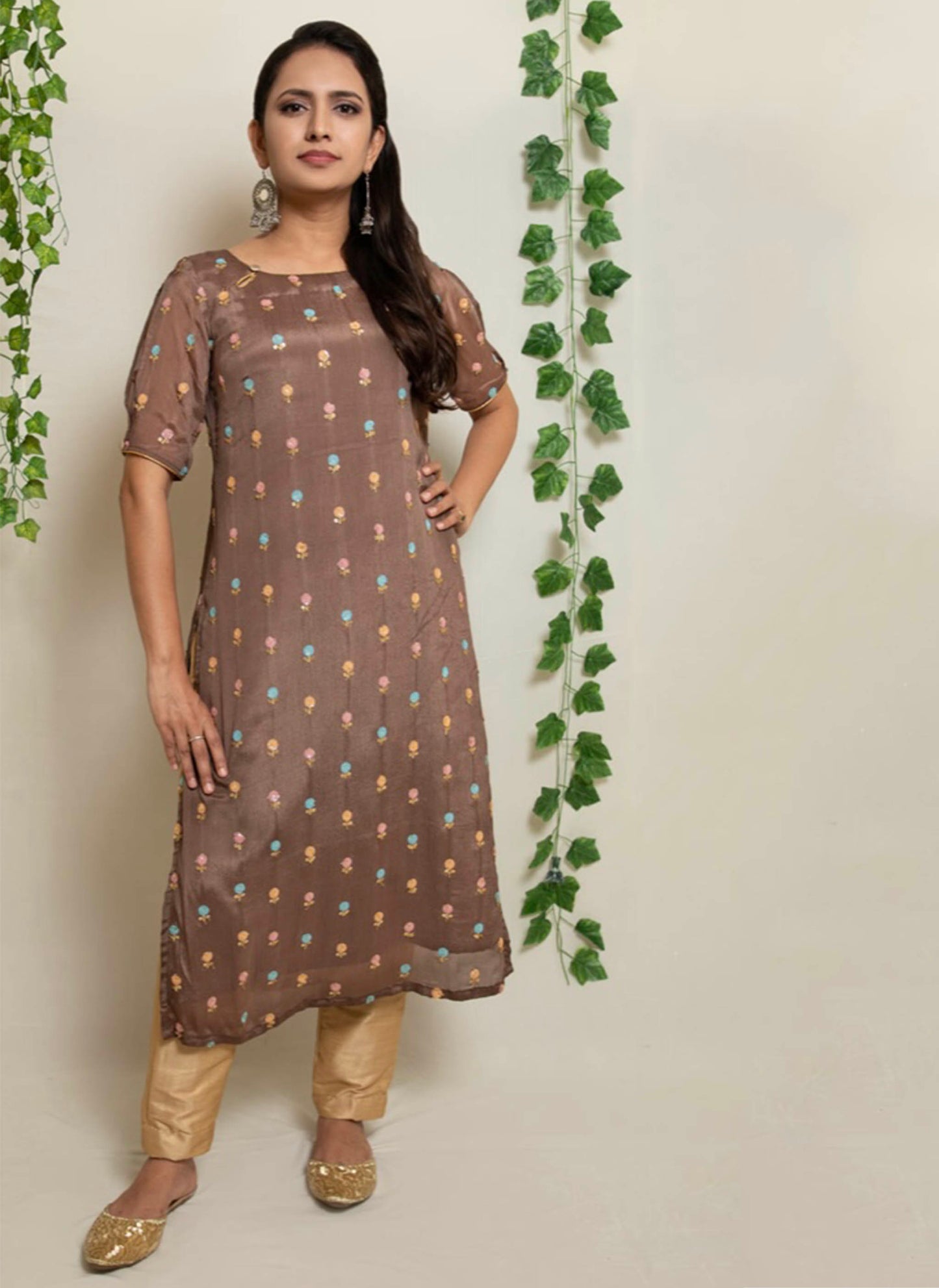 Pearwood Chinon Crepe Kurta Set