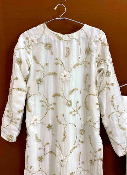 Riwaayat ~ White Festive Kurta Set for Women with Dupatta – Elegant Ethnic Wear